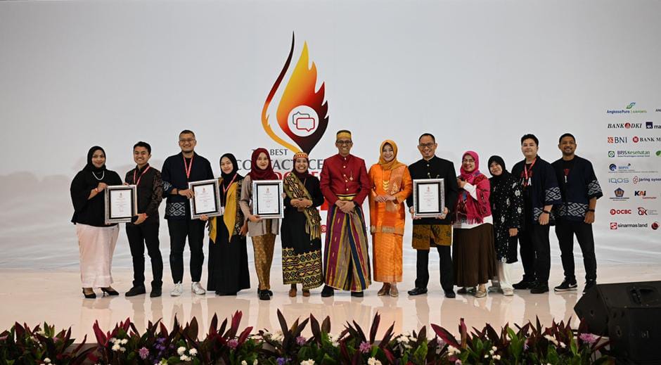 ULT Kemendikbudristek Kembali Raih Penghargaan pada Ajang The Best Contact Center Indonesia 2024